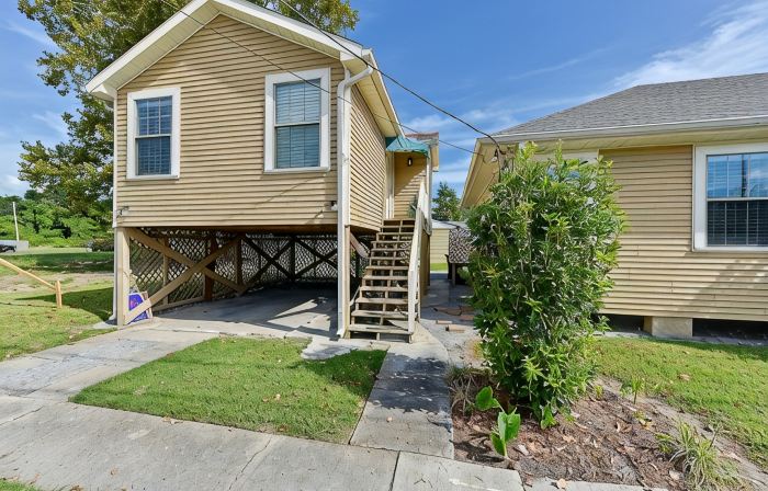 Historic Home Only 4 Miles to French Quarter - Super Cozy & Convenient!