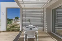 Stunning Capo Falcone Charming Apartments, 1 Bed Comfort Apt Sleeps 4 Child - parking
