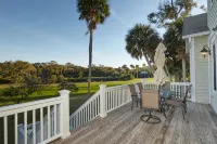 Gorgeous Oceanview Fripp Home on Golf Course! Golf Cart & 2 Amenity Cards incl. - Wi-Fi