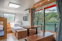 Gapyeong Namiseom Marina Caravan Park - Swimmingpools