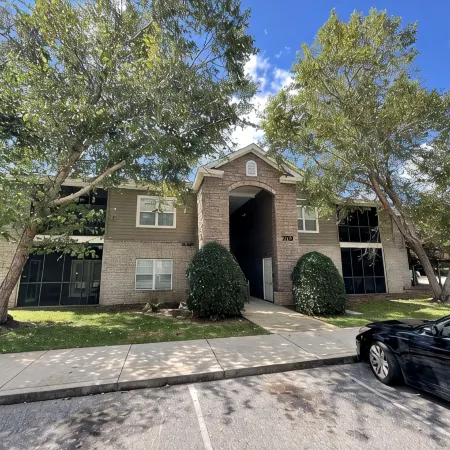 Park Ave Condo close to OWA and Alabama Beaches