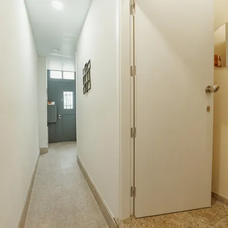 City Center Comfort Apartment by Vacationy