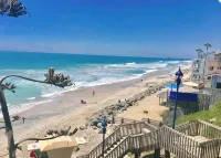5 Br Large Beach House, Beachfront with Fire Ring,  Walk to Restaurants - Boutique