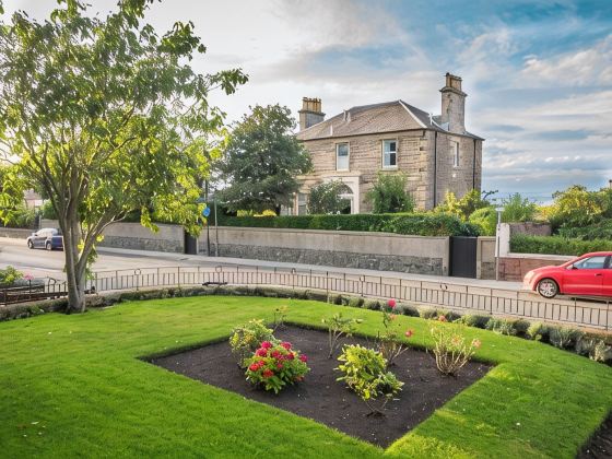 "Fraser's", Marine Lodge, Private Parking, Golf and Sea Big 2 Bed Ground Floor