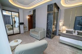Dovgiy Hotel