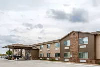 Super 8 by Wyndham Gardner Hotels in Gardner