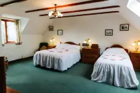 The Farmhouse Lochmeyler Hotels in Броди