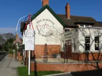 The Maypole at Wellow Hotels in Ньюорк-он-Трент