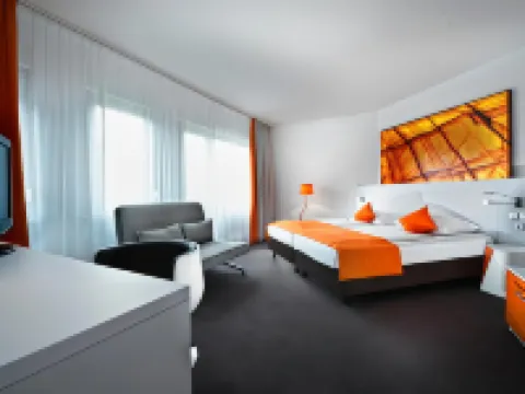 Wyndham Garden Duesseldorf City Centre Koenigsallee Hotels near Market Square (Marktplatz)