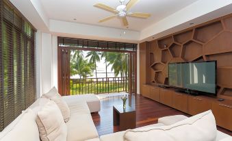 Amatapura Beachfront Villa 12