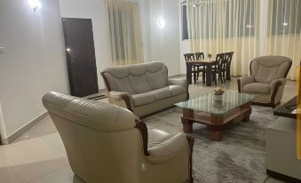 Lux Suites Mkomani Beachfront Apartment