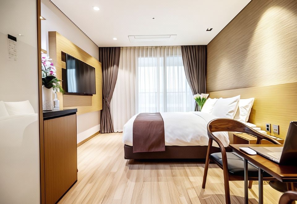 3. 호텔 인트라다 ..