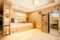 OYO 279 Deli Homestay Hotels in Kesawan