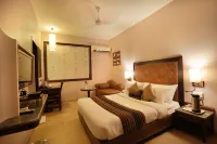 Abbott Hotel Отели в г. Тхане