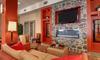 Holiday Inn Express & Suites Winona North