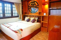 Chasa Rakthai Resort