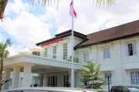 Le Semar Hotel Serang Hotels in Serang