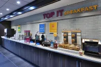Tru by Hilton Beckley - breakfast