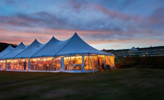 Fireside Inn, Ocean's Edge