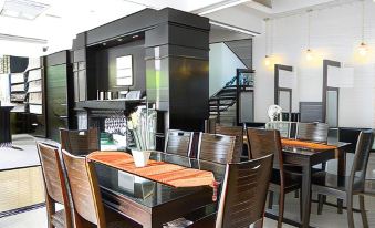 One Crescent Place Hotel - Housity