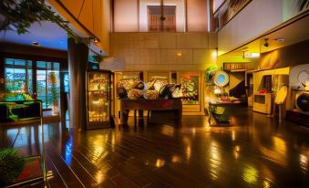1. Hotel Ba..