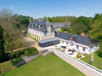 Château de Noirieux Hotels in Brissarthe