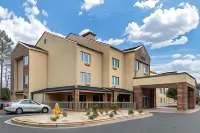 Comfort Inn & Suites Montgomery East Carmichael Rd Hotels in der Nähe von Faulkner University Dinner Theatre