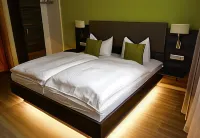 Gastehaus Schmitt Und Tacheles Landrestaurant Hotel a Alzey