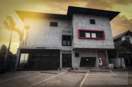 41 Studio - Adults Only Отели рядом с достопримечательностью «Wat Phra in Plaeng»