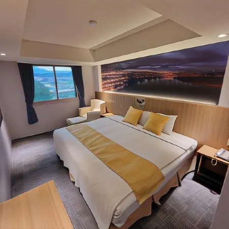 Attic Hotel