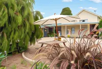 Gawler Townhouse U1 1 Bedroom Hotels in Davoren Park