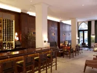 Refinery Hotel - Bintang 5