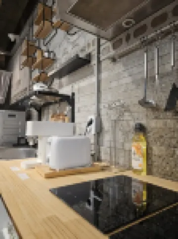 ทราเวล ไลท์ โฮสเทล