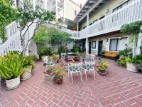 Catalina Courtyard Suites Hotels in Avalon