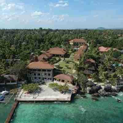 Turtle Bay Dive Resort Hotel Exterior