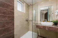 Yakinthos Hotel - Bars