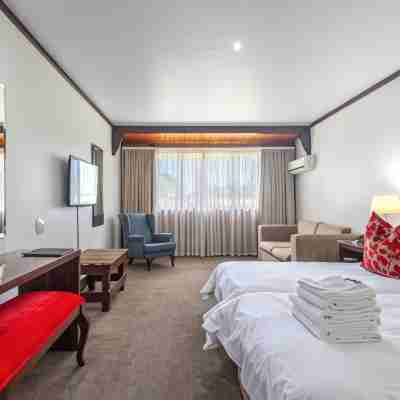 Knysna Log-Inn Hotel Rooms