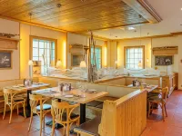 ميركيور هوتل شتوتجارت سيندلفنجن آن دي... Hotels near فايهنجِن