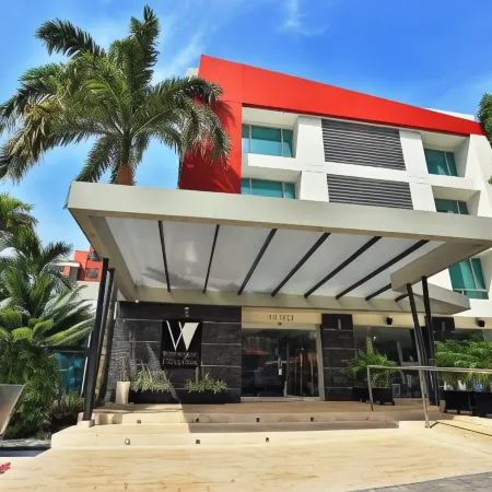 Washington Plaza