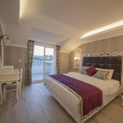 ينيسيري سيتي هوتل Hotels near مرسى فتحية