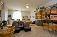Hotel Victory - Airport Shuttle