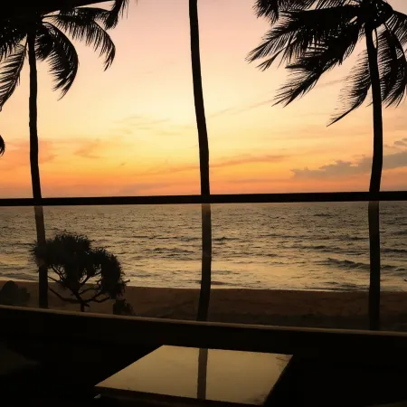 Earl's Regent Negombo