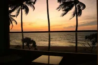 Earl's Regent Negombo - Ocean View