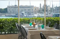 La Banchina Luxury Suites - Desayuno