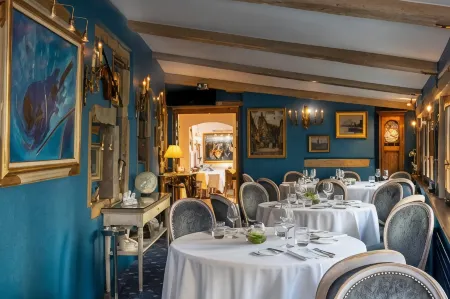 Hostellerie le Marechal Colmar Отели рядом с достопримечательностью «Ancienne Douane»