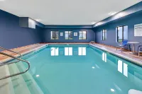 Holiday Inn Express & Suites Three Rivers Hotels in Newberg Township