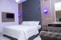 Laycon Hotel and Suites Hotels near Ikota Shopping Complex