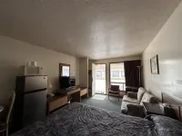 Howard Johnson by Wyndham Edson Hotels in Edson