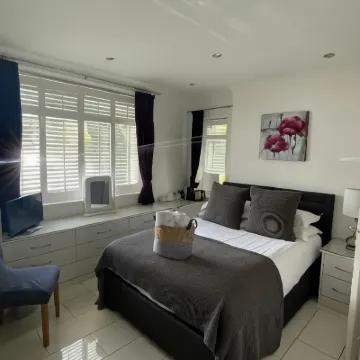 Grosvenor Lodge Guest House Hotels near Bournemouth Aviation Museum