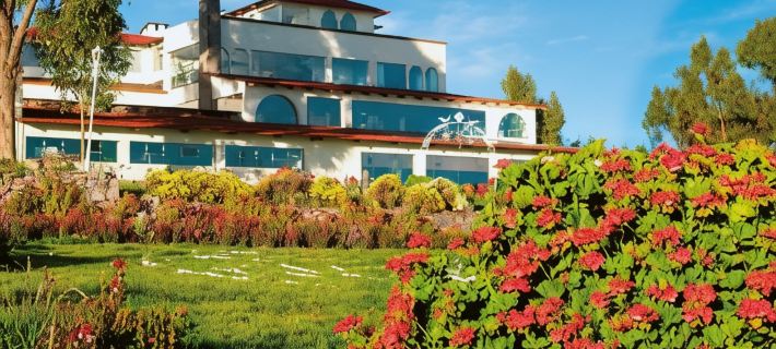 Taypikala Lago Hotel di Puno